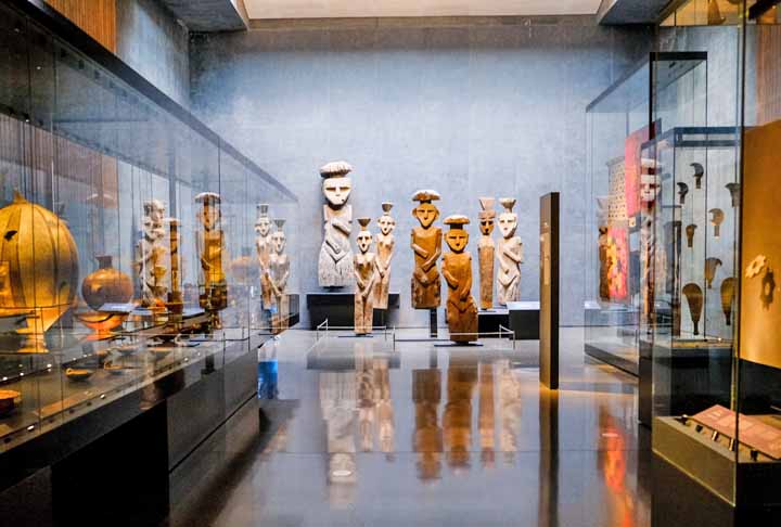 Outro museu importante em Santiago é o de Arte Precolombino, com duas exposições permanentes bem legais: a América Precolombina em el Arte, com peças da Mesoamérica, Caribe, Amazonas e Andes Central, e a Chile Antes de Chile, relacionada aos povos originários de milhares de anos atrás.