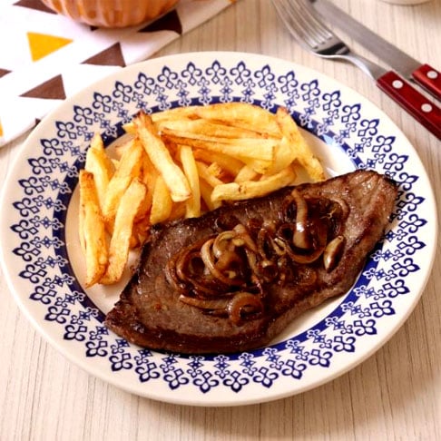 Bife e batata frita