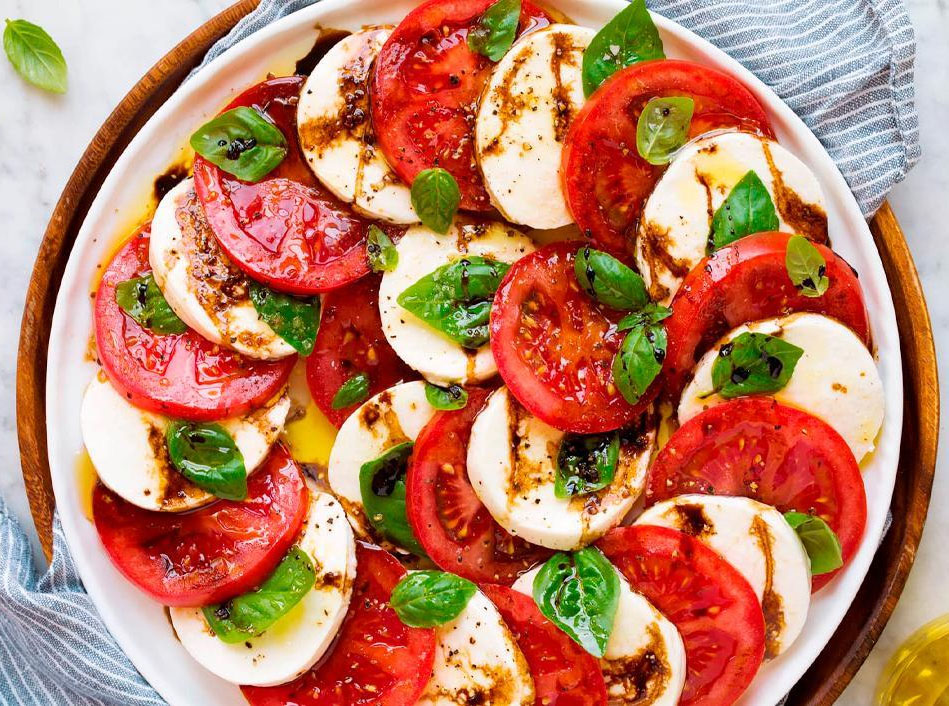 Tomate e muçarela de búfala 