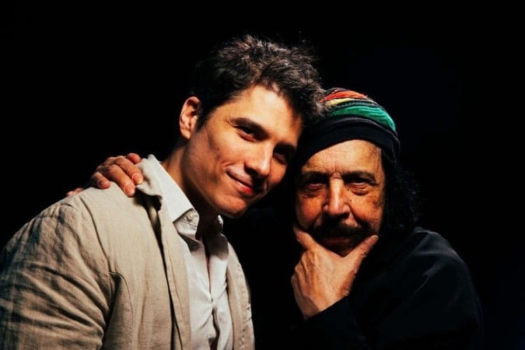 Em 1974, lançou mais um LP, intitulado Gravado Ao Vivo, que continha mais músicas que entraram para as mais tocadas do ano. Entre elas, estão Beleza que você é mulher, Além de tudo e outra grande canção que é quase sempre associada ao seu nome, Charlie Brown. 