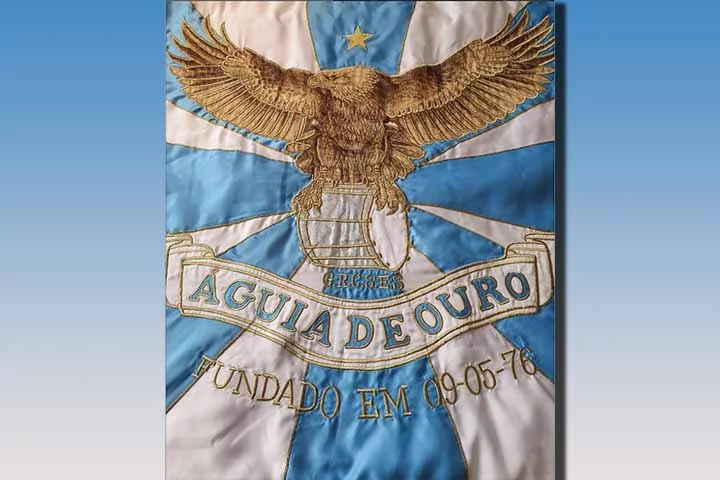 Impulsionado por Retalhos de Cetim, Benito se tornou um dos grandes nomes da canção brasileira dos anos 70. Esta mesma composição lhe abriu as portas para o sucesso no Brasil e no exterior. Ela foi gravada por Jair Rodrigues, pela orquestra de Paul Mauriat e pelo guitarrista americano Charlie Byrd.