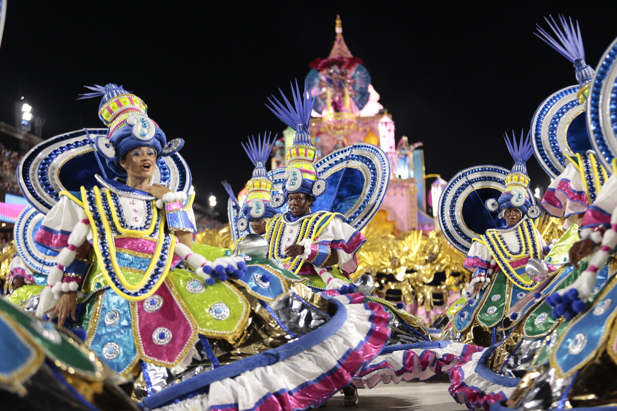 Depois dos anos 50, a escola voltou a ter uma experiência no Grupo Especial em 2001, com o enredo Um mouro no quilombo: Isto a história registra, do carnavalesco Paulo Menezes. Depois disso, subiu em 2016 e irá para o seu oitavo carnaval seguido na elite das escolas de samba do Rio de Janeiro.