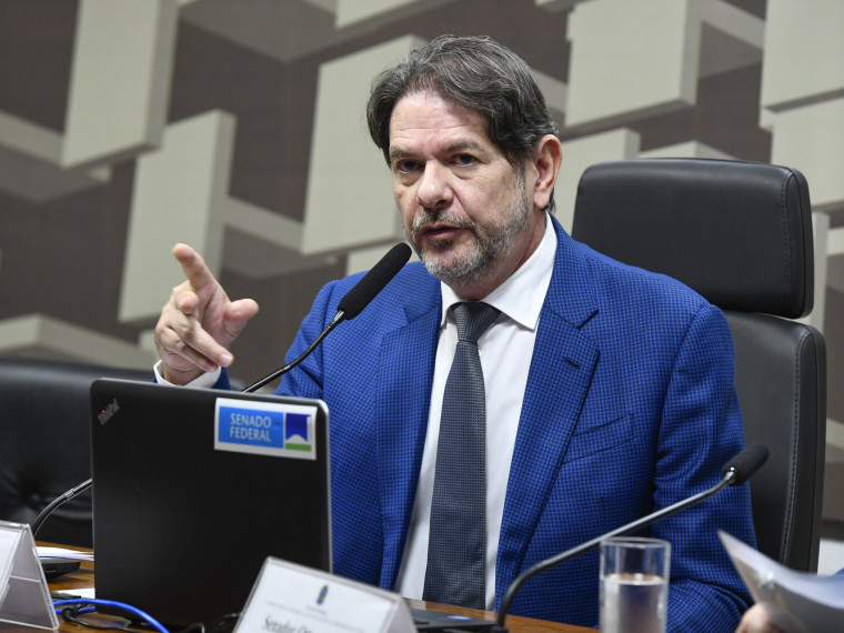 ￼SENADOR Cid Gomes: "Vamos tentar melhorar esse processo de descarboniza&ccedil;&atilde;o"