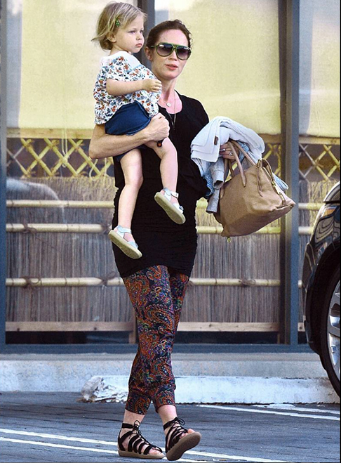 E a indicação ocorreu depois que Emily anunciou uma pausa na carreira para cuidar da vida pessoal. A declaração da atriz ocorreu durante uma entrevista para o podcast ‘Table for two with Bruce Bozzi”,  justamente na época de divulgação do filme Oppenheimer,.