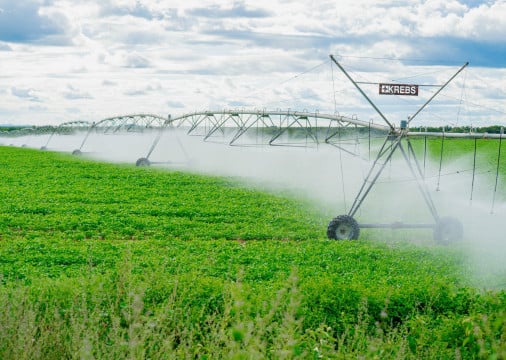 ￼DADOS operacionais de 2024 indicam que o 
perímetro irrigado vinha operando com déficit financeiro