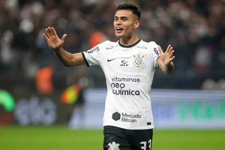 Volante Fausto Vera despertou o interesse do Boca Juniors e aguarda a liberação da diretoria do Corinthians