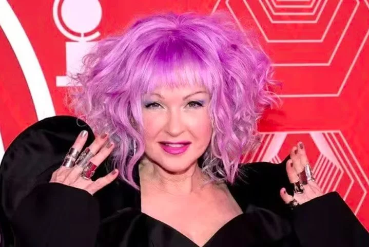 A cantora Cyndi Lauper, que será atração do Rock in Rio 2024 no dia 20 de setembro, anunciou que está se aposentando dos palcos.