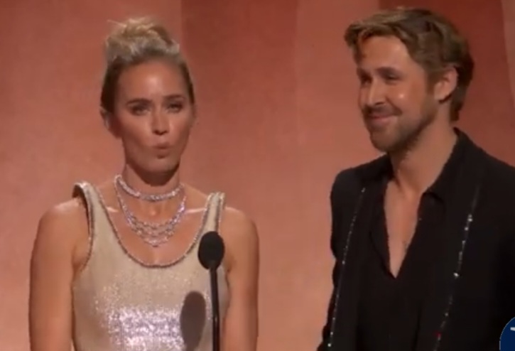 Inclusive, o fato de Oppenheimer e Barbie terem sido sucessos estrondosos em 2023 - o filme da boneca passou de R$ 1 bilhão em bilheteria e Oppenheimer chegou quase lá - fez com que os dois se apresentassem juntos no Oscar, brincando sobre essa rixa.