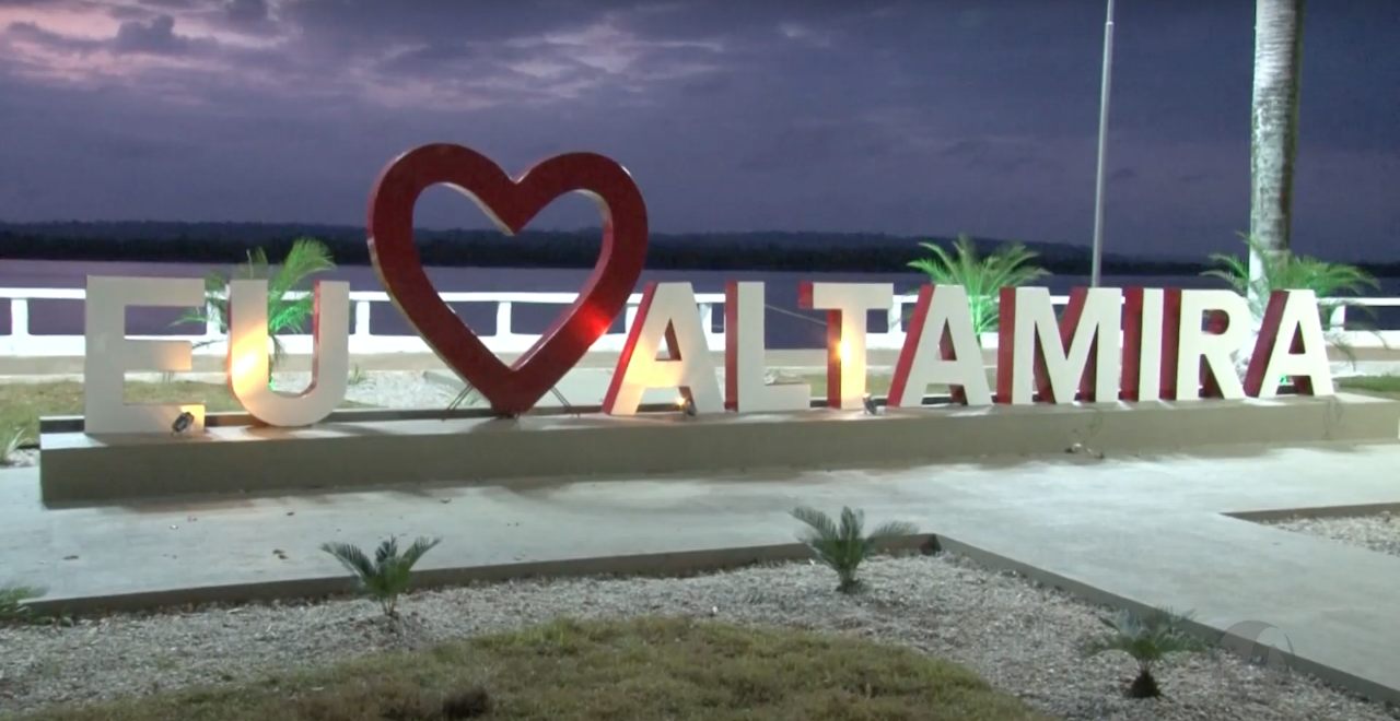 Por Altamira, já se percebe a discrepância entre  as áreas das maiores cidades e capitais culturais e econômicas do Brasil. O Rio, por exemplo, tem 1.200 km². A capital paulista tem 1.521 km². Brasília, 5.761 km². Não chegam nem perto...