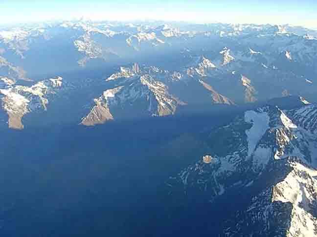 A Cordilheira dos Andes foi cenário de um dos episódios de sobrevivência mais incríveis da história: um acidente, seguido de uma saga em busca de socorro, que ficou conhecido como 