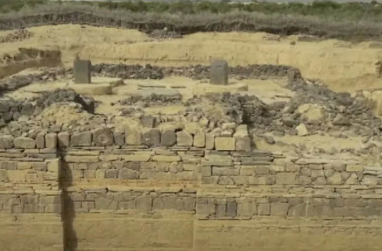 Depois de ser colônia italiana, a região se tornou parte da Etiópia. Após aproximadamente 30 anos batalhando por sua liberdade, o país conseguiu enfim se tornar independente no ano de 1993.