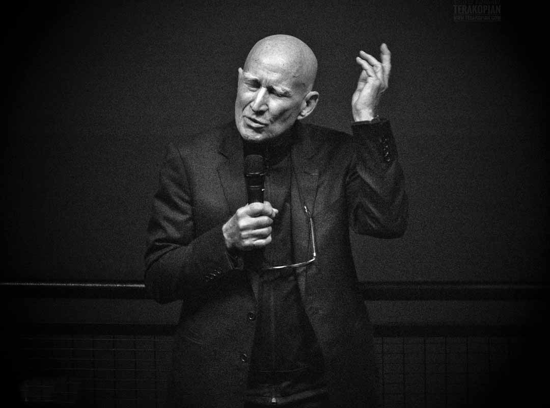 “Eu acabei de fazer 80 anos. Meus projetos fotográficos levam de seis a oito anos para serem completados. Se eu começar um grande projeto agora, talvez eu morra antes de terminar, declarou o mineiro de Aimorés em entrevista à Folha de S.Paulo.
