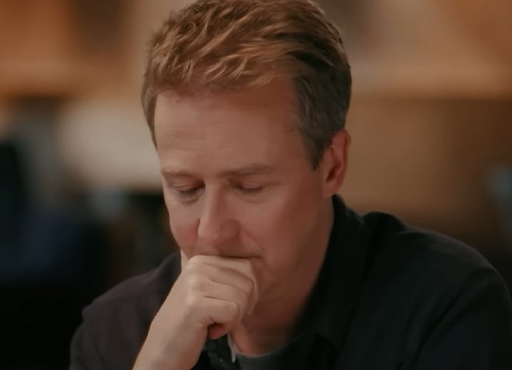 Isso faz você refletir que é um pequeno pedaço da história humana, comentou o ator, ao descobrir o parentesco.