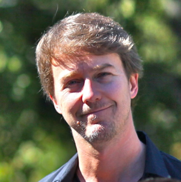 Norton também é ativista e apoia diversas causas. Ele é membro do conselho de administração da Enterprise Community Partners, uma organização sem fins lucrativos que desenvolve moradias populares, e também apoia diversas outras instituições filantrópicas.