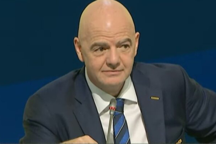Presidente da Fifa, Gianni Infantino deixa clara a sua insatisfação com atletas envolvidos em apostas no futebol 