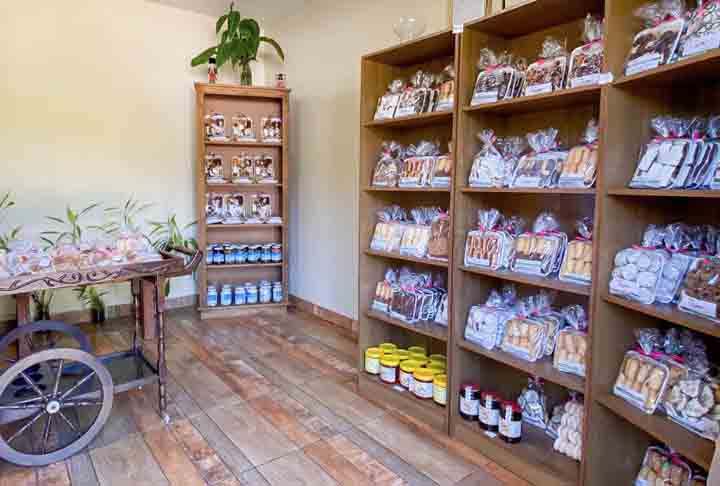 Criada em julho de 2021, a Associação Rota do Enxaimel tem como objetivo preservar a história, manter viva a cultura e apoiar os agricultores locais, tudo isso impulsionando o turismo.