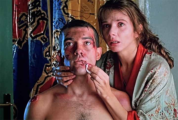 Ao todo, a dupla esteve junto em sete produções como, por exemplo, “Matador” (1986), “A Lei do Desejo” (1987), “Mulheres à Beira de Um Ataque de Nervos” (1988) e “Ata-me” (1989- foto).