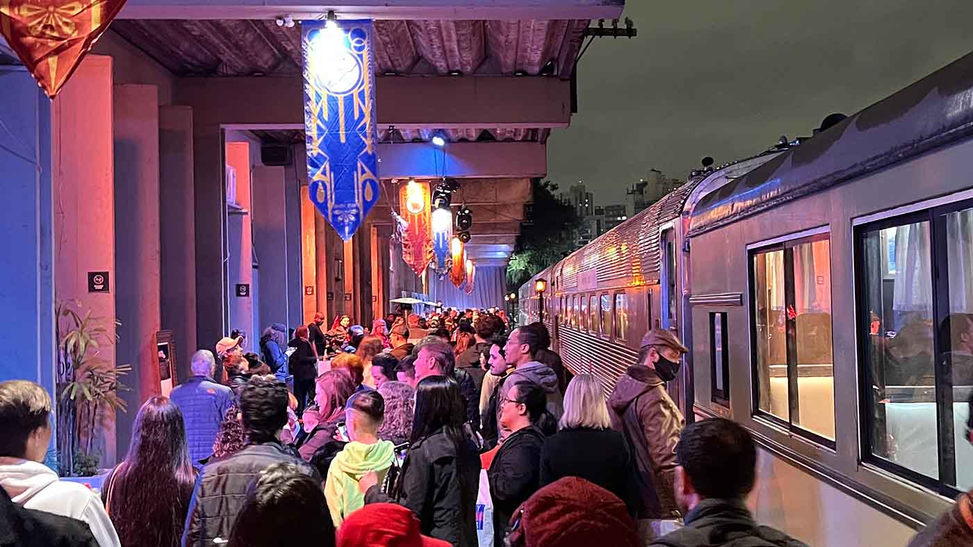 A atração é inspirada nos livros de J.K. Rowling e na série de filmes lançada nos cinemas em 2002,