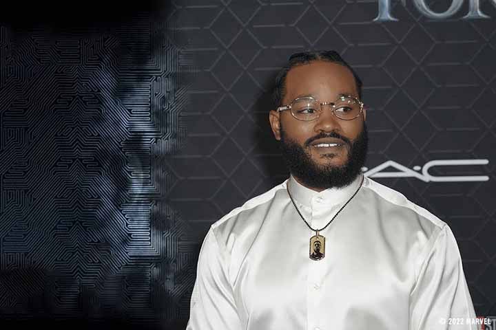 Carter ainda mencionou os desafios da série: “É um trabalho difícil. Escolher um elenco, montá-lo e mantê-lo é um trabalho difícil. Todos os problemas que enfrentei serão um problema dele (Ryan Coogler) a partir de agora.”
