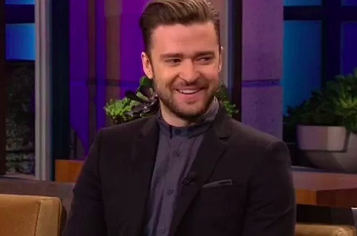 Segundo os documentos do caso, o cantor foi parado pela polícia depois da meia-noite de terça, em uma região rica estado de Nova York.