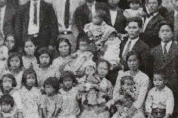 A política emigratória colocada em prática pelo governo japonês tinha como principal objetivo aliviar as tensões sociais devido à escassez de terras cultiváveis e endividamento dos trabalhadores rurais.