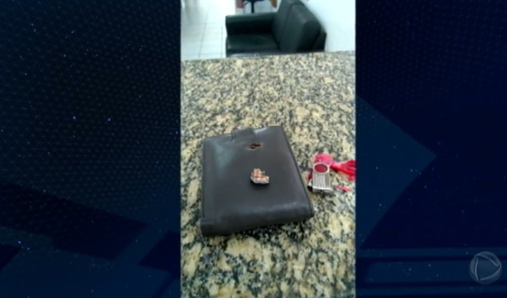 Outro caso aconteceu na cidade de Suzano, em São Paulo. Dois assaltantes abordaram Morimassa, bateram no vidro do carro e efetuaram um disparo.