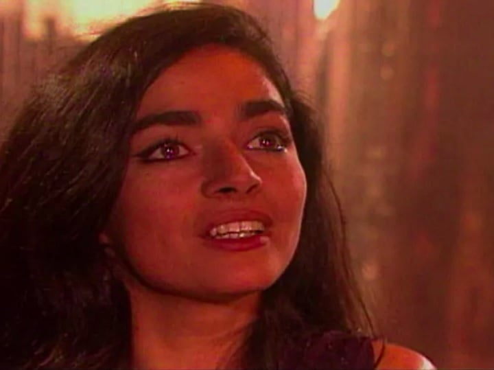 Uma de suas personagens mais icônicas foi em 1991, a vampira Natasha, na novela de sucesso Vamp.