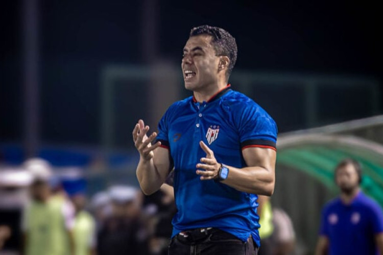 Atlético-GO oficializou a demissão do treinador no início da tarde desta sexta-feira (21), após 50 jogos à frente do clube