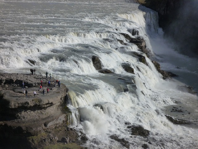 Cataratas de Gullfoss - Ficam na região de Sudurland, no sul da Islândia, a 100 km da capital do país, Reiquiavique.  