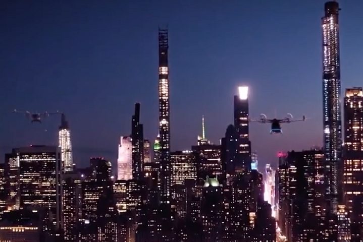 Comparado a um helicóptero, os carros voadores terão custo operacional e de manutenção mais baixos, além de emitirem menos ruído. Por serem elétricos, não terão emissão de CO2.