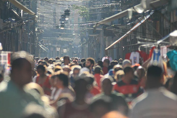 E vale lembrar que, além das medidas de grande alcance que precisam ser tomadas em escala global por órgãos governamentais e entidades privadas, há também a responsabilidade individual de cada cidadão. 
