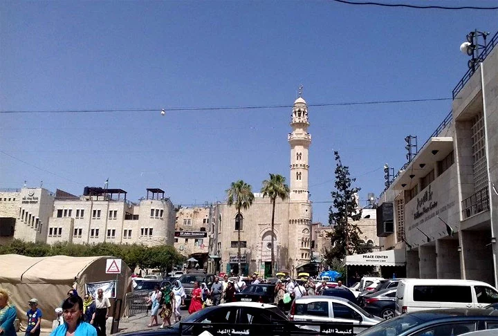 A cidade de Belém, na Palestina, é uma emblemática região para o catolicismo, pois teria sido construída sobre o local de nascimento de Jesus Cristo. Assim, acabou se tornando um destino bastante procurado por fiéis para visitar o rio Jordão, a Basílica de Nazaré. 
