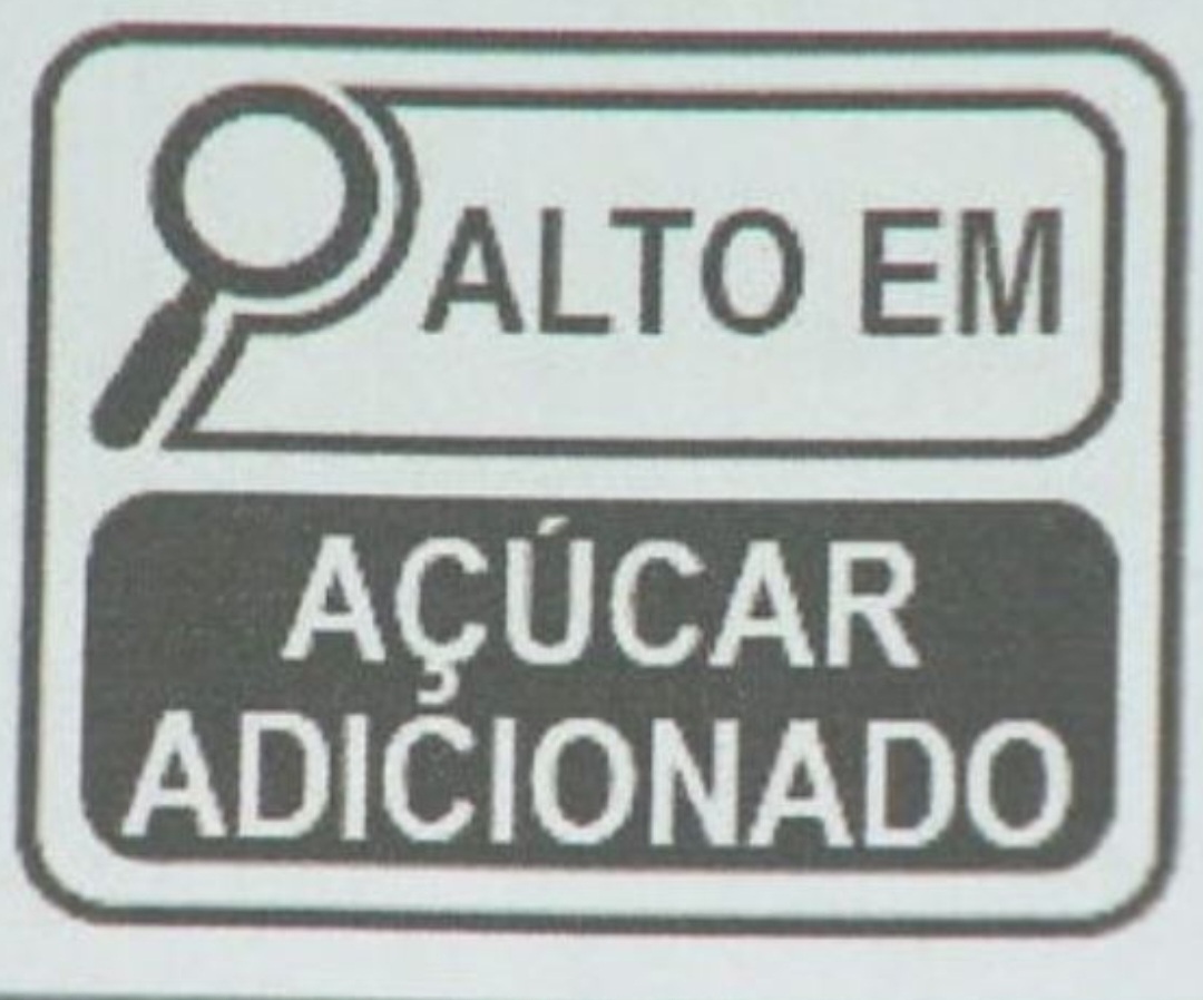 O mesmo deve ser feito com produtos cuja fórmula inclui uma quantidade expressiva de açúcar. O aviso deve ser bem claro, com uma lupa, sobre o índice elevado de açúcar na fabricação. 