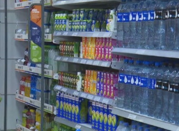 As embalagens também devem conter os ingredientes dos produtos, substâncias químicas usadas para a conservação, se há alergênicos, transgênicos e se os produtos são orgânicos.