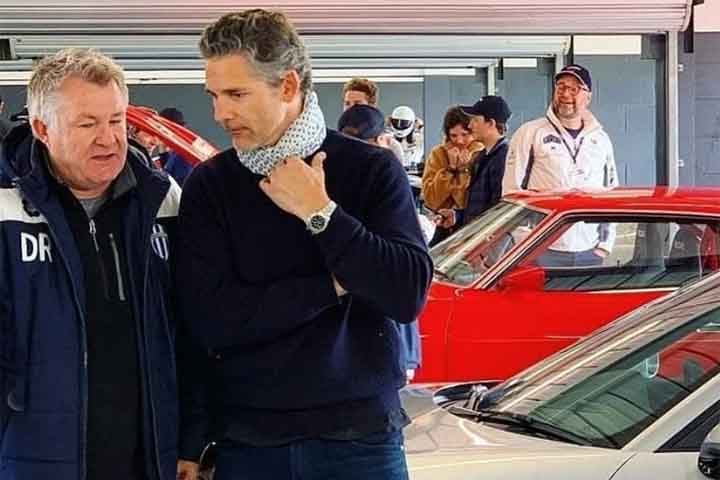 Em Hanna, viveu um ex-agente da CIA, que criou a filha, interpretada por Saoirse Ronan, para ser a assassina perfeita. No entanto, ela  leva uma vida completamente diferente da de qualquer outro jovem de sua idade. 