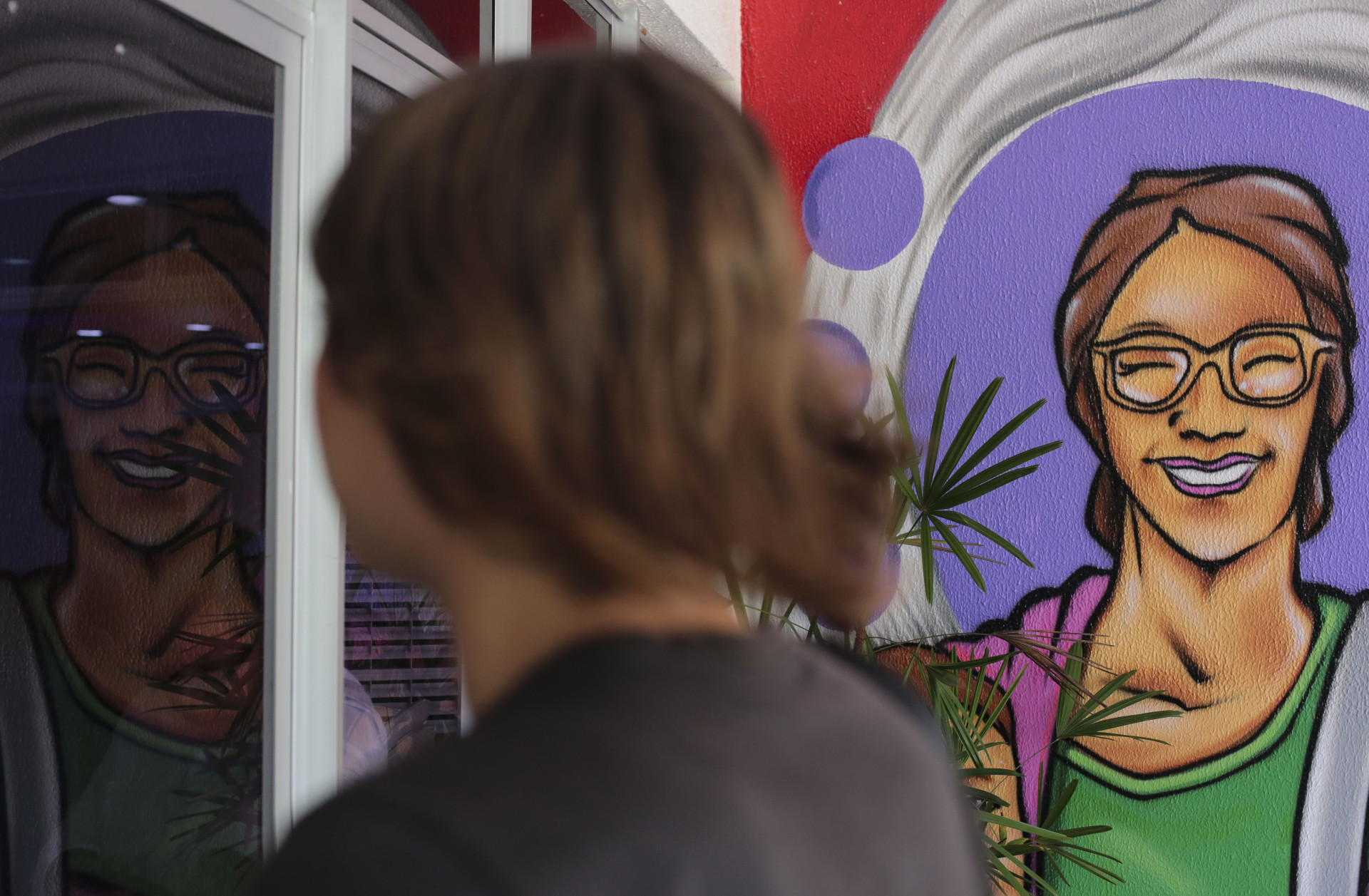 FORTALEZA,CEARÁ, BRASIL, 25.06.2024: Defensoria Pública entrega novas certidões de nascimento para pessoas trans e travestis. 