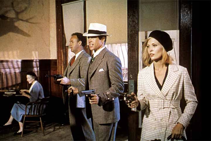 Bonnie e Clyde: uma rajada de balas é considerado um dos primeiros filmes da era da Nova Hollywood e um marco. Quebrou muitos tabus cinematográficos e para alguns membros da contracultura , o filme foi considerado um “grito de guerra”.