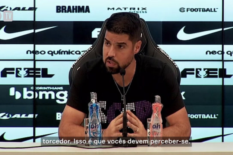 António Oliveira fala com imprensa após duelo contra Cuiabá