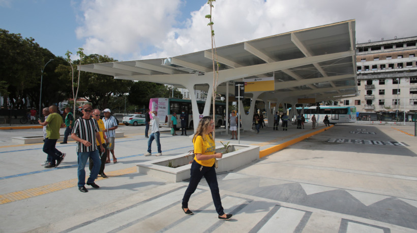 O terminal na Praça José de Alencar, no Centro, será o novo ponto final de quatro linhas de ônibus em Fortaleza. Saiba quais 