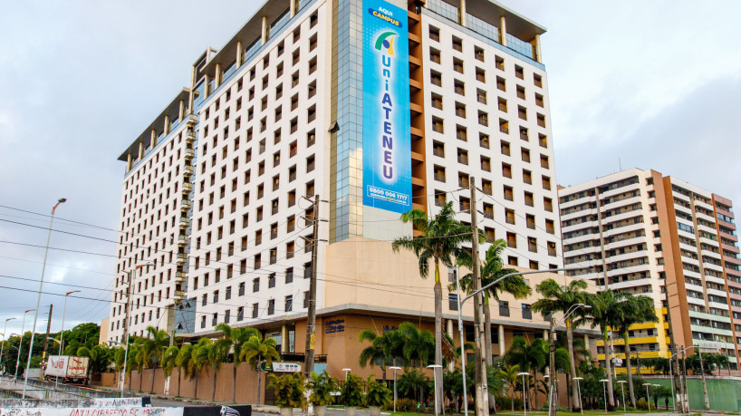 A UniAteneu oferta cursos de graduação, técnicos e pós-graduação, curso preparatório para concursos públicos, EJA entre outros 