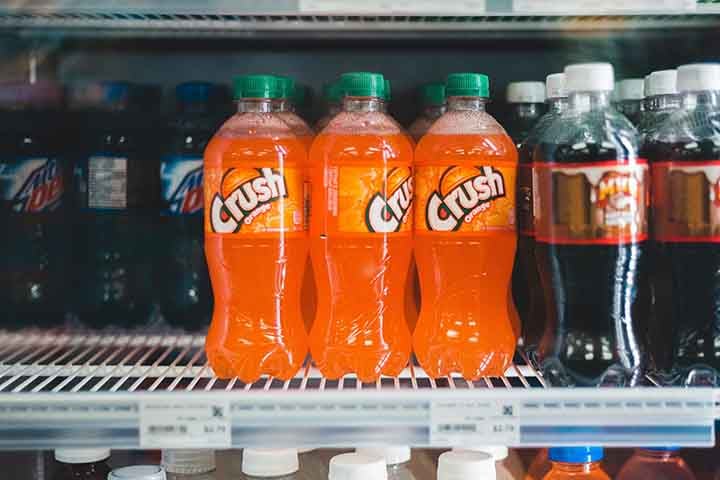 Crush - Produzido por diferentes empresas, teve alcance nacional e foi por longo tempo a principal concorrente da Fanta. 
