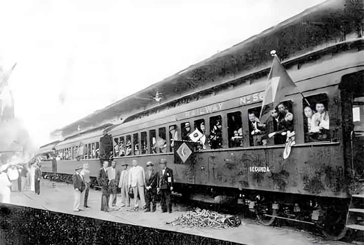 As fazendas de café sentiram uma grande falta de trabalhadores com a diminuição da chegada de italianos, e o governo brasileiro aceitou o recebimento de imigrantes japoneses. Em 1907, o Brasil criou a Lei de Imigração e Colonização que regularizou a entrada de todos os imigrantes.