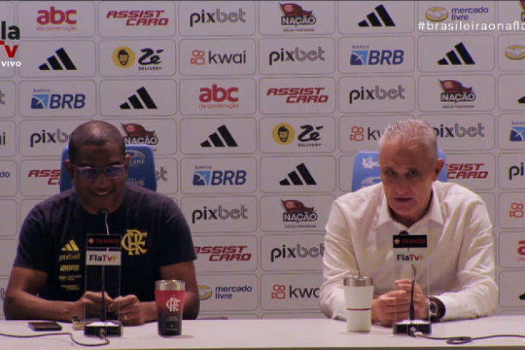 Tite pede que torcida acolha jovem e faz menção a Zico