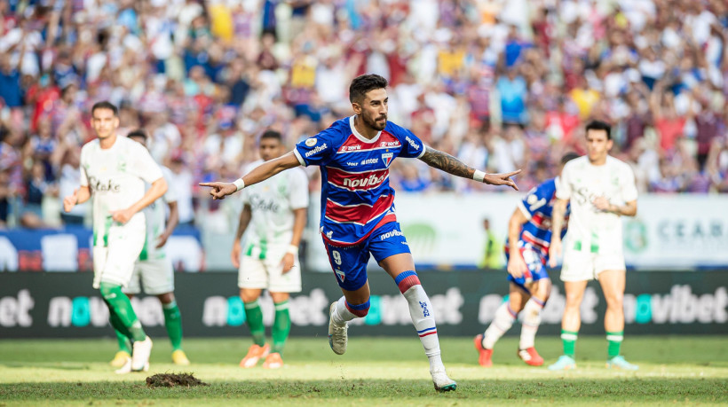 Atacante Lucero comemora gol no jogo Fortaleza x Juventude, no Castelão, pelo Brasileiro Série A 2024