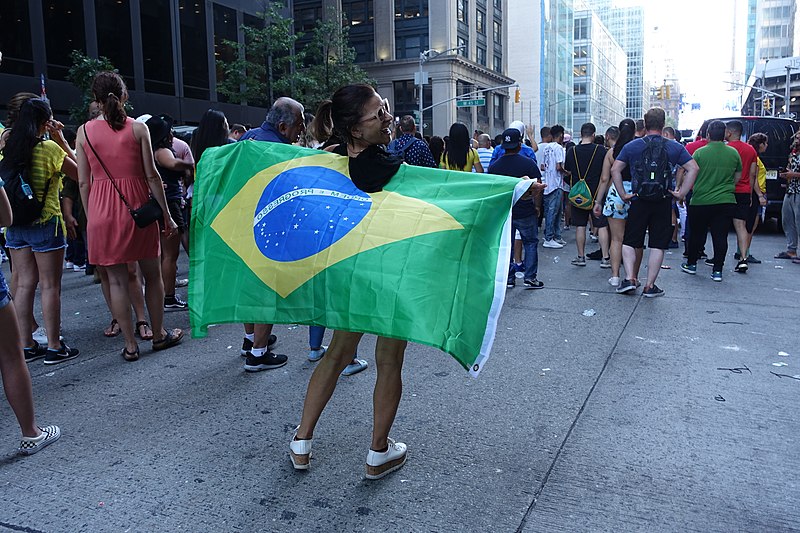 Essa é a maior quantidade de brasileiros no exterior registrada pelo órgão do Poder Executivo desde 2009.