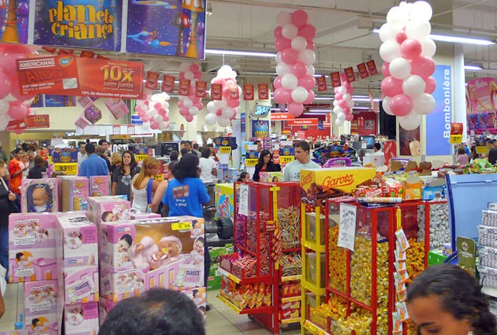 Na Páscoa de 2024, as Americanas divulgaram que a dívida havia caído de espantosos R$ 43 bilhões para R$ 1,8 bilhão. Ainda muito alta, mas indicando uma recuperação com a nova gestão. A empresa festejou um faturamento  de 1 bilhão de reais na Páscoa, mostrando que os esforços para manter a clientela têm sido produtivos. 