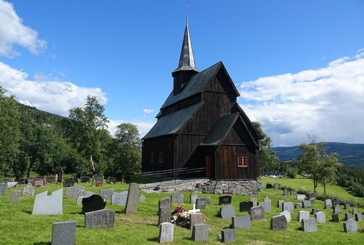Hoje, essas igrejas são vistas como exemplos importantes da tecnologia de construção da época, carregando símbolos da herança arquitetônica e cultural nacional.