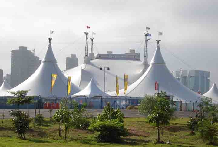 Cirque du Soleil é uma companhia multinacional de entretenimento, sediada na cidade de Montreal, Canadá.