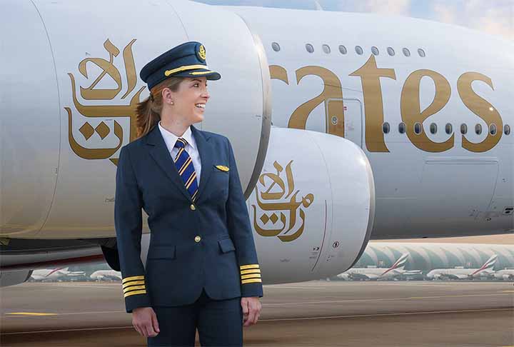 Os benefícios oferecidos pela empresa aos novos colaboradores são bastante atraentes: boas remunerações, isenção de impostos, participação nos lucros, estadias em hotel, despesas com escala e viagens pagas pelo empregador. 