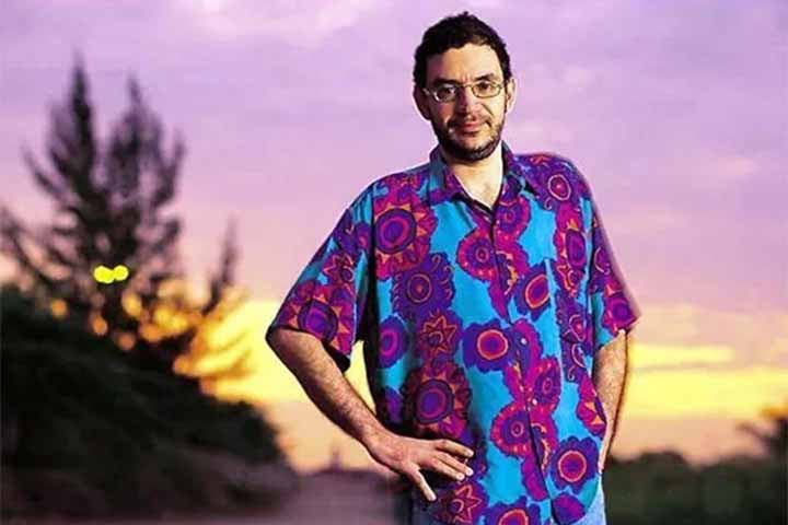 Renato Russo morreu jovem, aos 36 anos, no dia 11 de outubro de 1996, por complicações decorrentes da Aids. 
